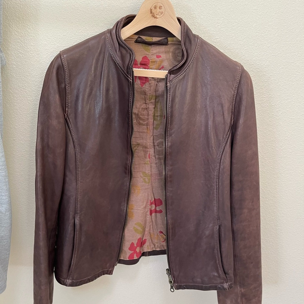 Elegant Brown Leather Jacket Made in Italy
